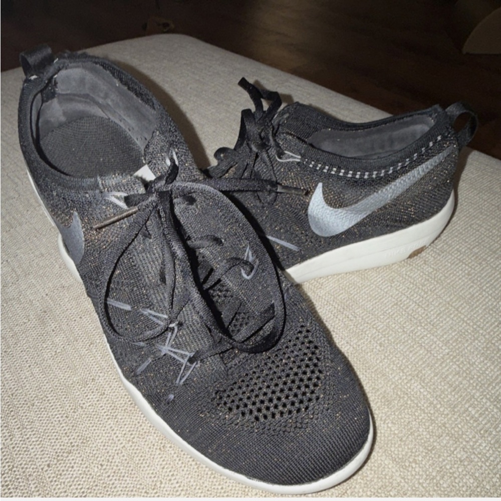 Nike Free TR Focus Flyknit Black and Rose Gold 8.5 - Picture 3 of 6